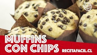 Receta Fácil de Muffins Gigantes con Chips de Chocolate sin batidora [upl. by Nylrehs839]