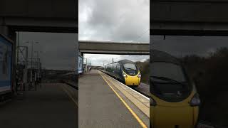 Avanti West Coast Pendolino flying through Milton Keynes Central [upl. by Medrek399]