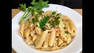 Penne alla Polpa di Granchio Ricetta Facilissima [upl. by Aramen]