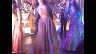 Mawra Hocane and Alyzeh Gabol Dance on Breakup Song at Urwa amp Farhan Wedding Reception Reception [upl. by Annoeik711]