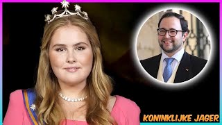 Prinses Amalia op vakantie met nieuwe vriend Zo ziet hij eruit [upl. by Wystand]