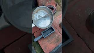 HOW TO MELT LEAD INTO LEAD INGOTS smelting lead melting casting fyp metaldetecting [upl. by Ashlin]