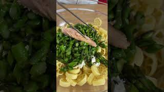 Pasta fredda con sgombro asparagi alla menta feta e lime  Delicius [upl. by Modestine335]