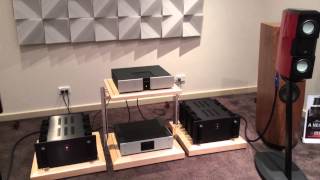 Evolution Acoustics MMMicro One LAMM Ref 12 Vitus Audio RCD100 Finite Elemente at Absolute Hi End [upl. by Iegres681]