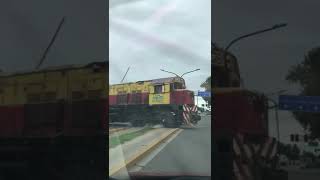 El descarrilamiento de un tren de cargas TAC línea belgrano en el momento justo [upl. by Alexandre494]