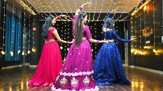 Beautiful Sangeet Performance Pallo Latke x nachdene sare at Luxury Indian Wedding [upl. by Daffodil]