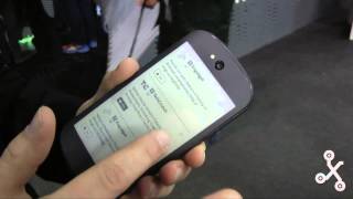 Yotaphone toma de contacto en video [upl. by Nnylireg]