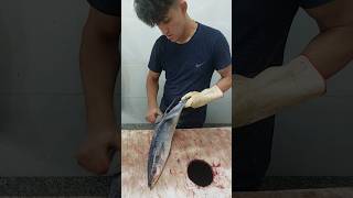 My friend learn how to fillet fish quickly and easily fishcutting [upl. by Inafit252]