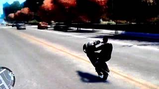 GTA IV  haciendo willy con moto faggio [upl. by Arlin168]