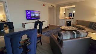 Harrahs New Orleans LA corner suite king river view [upl. by Walling]