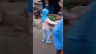 Amirah Ikut Mama Mencari Ikan Segar di Pasar amirah shortvideo [upl. by Etterraj]