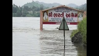 Narmada Flood  Gora bridge and Tyagi Ghat drown in flood water [upl. by Naujat]