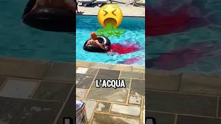 Il Segreto Svelato in Piscina 🤢😱 IG jonathanhanby89 shorts perte [upl. by Edmund853]