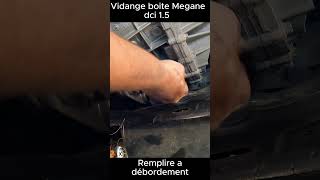 Changer Huile Boite Meca Megane 4 dci 15renault automobile auto boites dci boitedevitesses [upl. by Airetas]