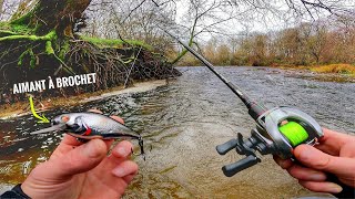 Un leurre MÉTALLISÉ pour cartonner les brochets en HIVER [upl. by Barclay]