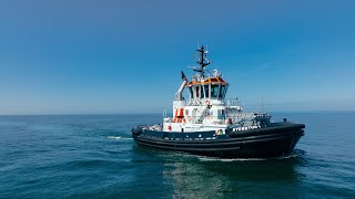 Hydrotug 1 de allereerste sleepboot op waterstof [upl. by Ssilem]