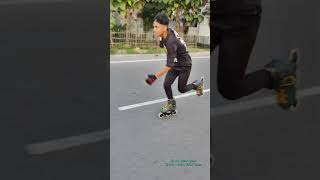 Skating skills 💥skatingreactiononroad skater girlsreactionskating sportsshoes dinhata Shot [upl. by Ralfston]