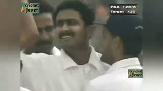 Anil Kumble II 10 Wickets Vs Pakistan [upl. by Earley781]