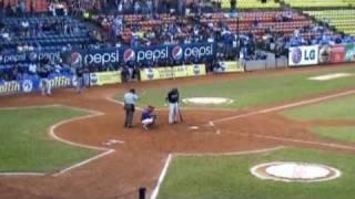 Lastings Milledge visitando a la guaira luego de la tangana [upl. by Stedman]