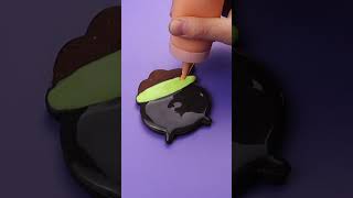 Cauldron Halloween Cookie Icing  Handiced Biscuits cookieart cookiedecorating icingcookies art [upl. by Ititrefen]