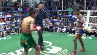 Rawai Muay Thai 14 year old boxer Jook 1 April 2011 [upl. by Oetam]