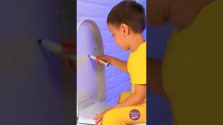 If your kid dont want to seat on the toilet try this parenting parentingtips toilet hacks [upl. by Nede]