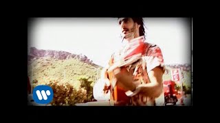 Melendi  Con la luna llena Videoclip Oficial [upl. by Bluefarb96]