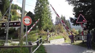 Bahnübergang in der Schweiz  level crossing in Switzerland [upl. by Swart485]