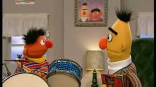 Sesamstrasse  Ernie und Bert wechseln sich ab [upl. by Gilman]