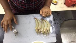 How to peel and Devein  clean Prawn  Shrimp  easy and effective fork method with No Knife [upl. by Haimorej]