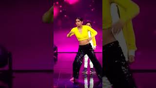 vartika jha dance youtubeshorts [upl. by Eem]