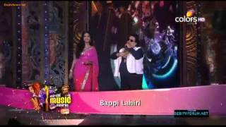 Shreya Ghoshal Mirchi Music Awards Performance HD [upl. by Alyhs]