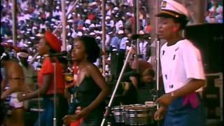 Sipho Hotstix Mabuse performing with the band Harari at 702s Concert in the Park in 1985 [upl. by Hobie]