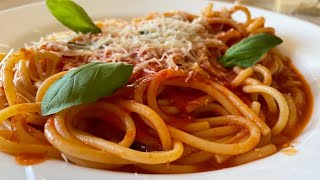 Spaghetti al Sugo di Pomodoro Fresco Pizzutello [upl. by Donella]