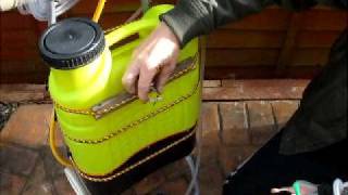 Window cleaning Tips  Water Fed Pole Backpack [upl. by Eillo831]