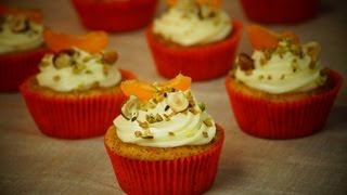 Recette des cupcakes abricot noisettes [upl. by Tildy228]