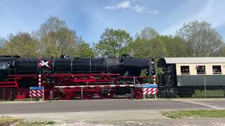 Spoorwegovergang Apeldoorn  Dutch railroad crossing [upl. by Noakes]