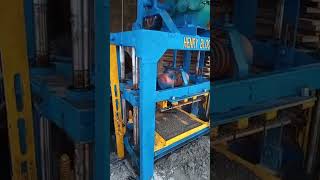 Nigeria uses Henry QTJ440 manual hollow block machine brick factory to test paving bricks on site [upl. by Georg824]