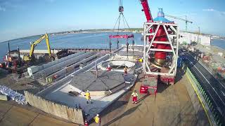 Timelapse inhijsen pompen gemaal Afsluitdijk 12 [upl. by Tiloine]