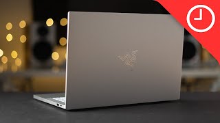 Handson with the beautiful Razer Blade Stealth 13 Mercury White [upl. by Einniw]