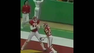 19851110 pittsburghsteelers  kansascitychiefs Deron Cherry 47yard interception return TD [upl. by Vic611]