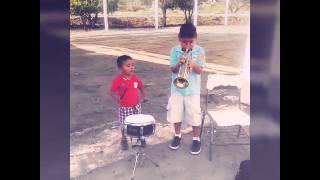 Niños tocando chinelos del estado de Morelos 🎺🎶 [upl. by Elawalo863]