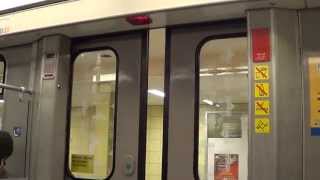 UBahn Berlin  Abfahrtssignal F9092 HD 1080p [upl. by Luane]