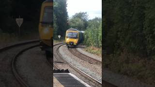 166219 arrives at Trowbridge train class166 [upl. by Wailoo]