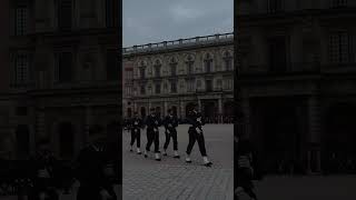 Stockholm 0424  Wachwechsel  changing of the guard ceremony stockholm sweden citytour travel [upl. by Estelle]