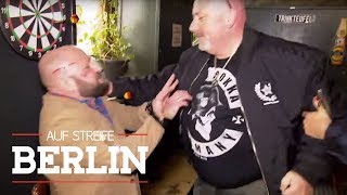 Illegale Geschäfte und brutale Schlägerei in der Kneipe  Auf Streife  Berlin  SAT1 TV [upl. by Anirrok115]