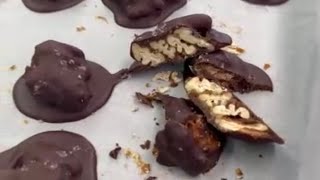 SugarFree Allulose quotTurtlequot Candy Recipe  Caramel Pecan Clusters  DairyFree amp Vegan  Low Carb [upl. by Nynnahs]