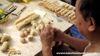 Pig Moon Cake  Midautumn Childrens Festival in Vietnam [upl. by Burn]