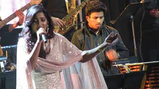 Deewani Mastani Shreya Ghoshal Live Bajirao Mastani [upl. by Ahtamas]