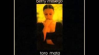 Betty Missiego  Toro Mata [upl. by Vez]